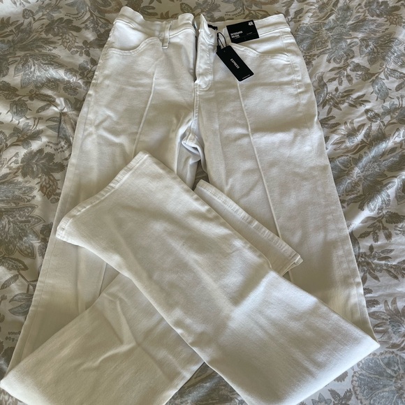 Express skyscraper mid rise, white jeans. - Picture 7 of 7